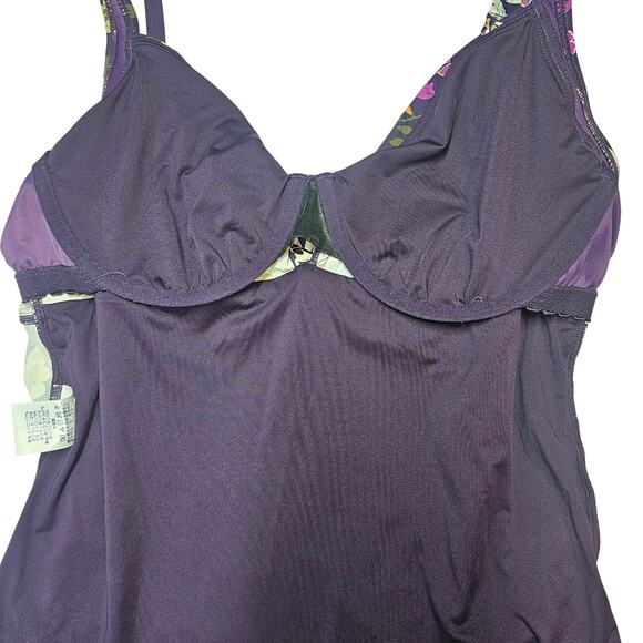 Lands' End Women's V-Neck Wrap Underwire Tankini Swimsuit Top Size 14 - Picture 8 of 10